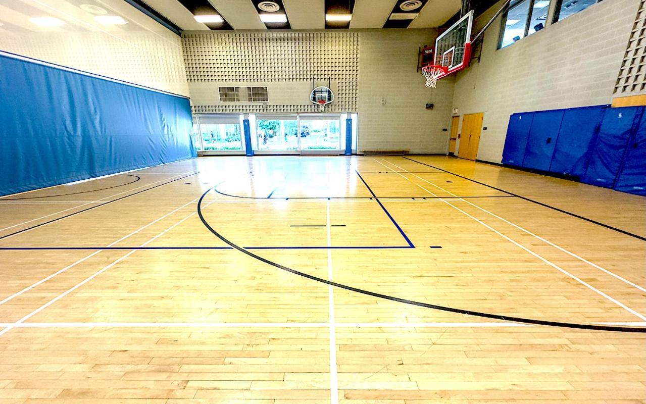 Private Double In Downtown Toronto, 15 Mins To Cn Tower, Steps To Subway * Toronto
